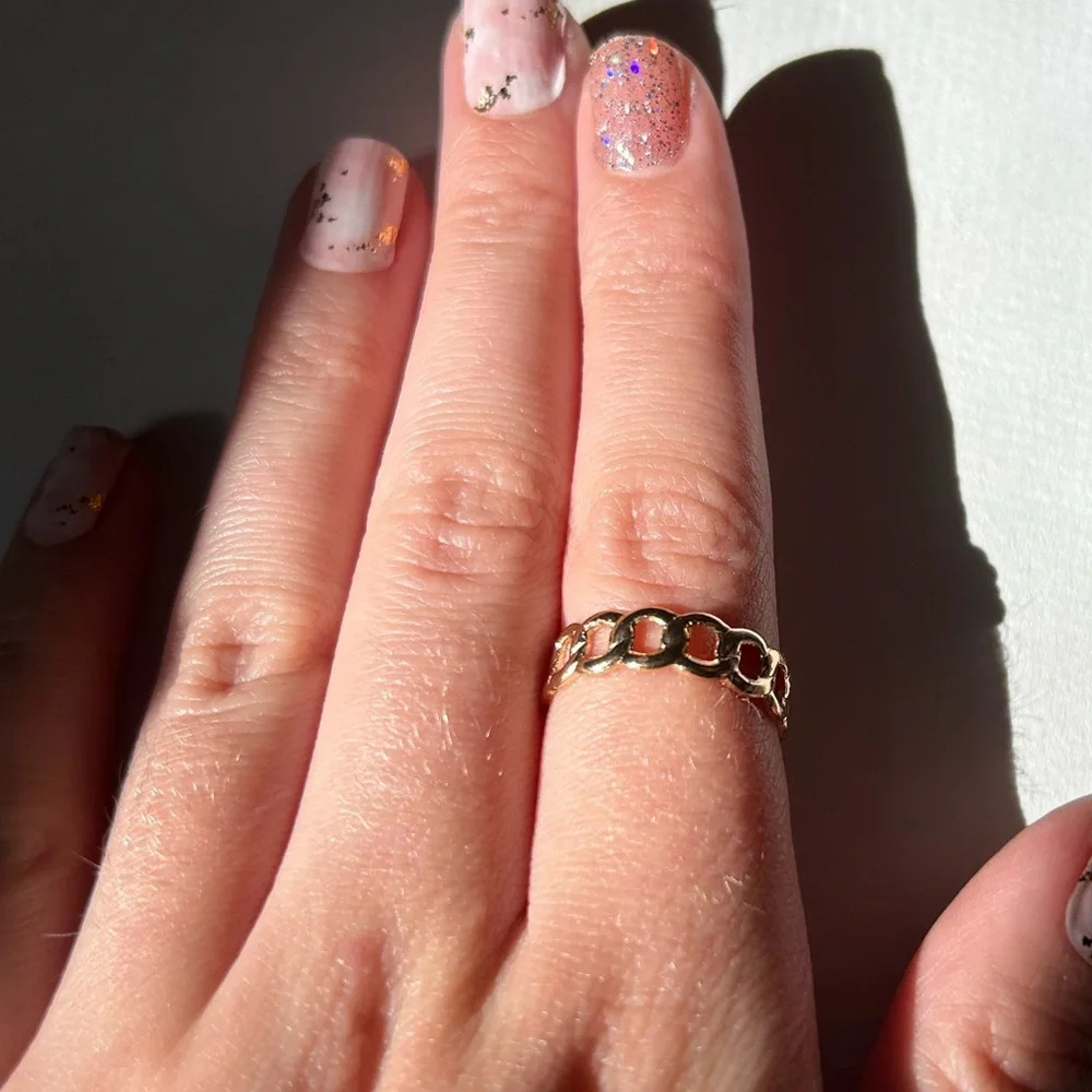 3/$20 Gold Tone Open Hoop Abstract Designed Circle Ring Size 6/7